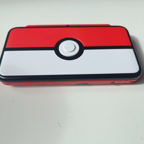 Nintendo 2DS Xl Pokèball edition