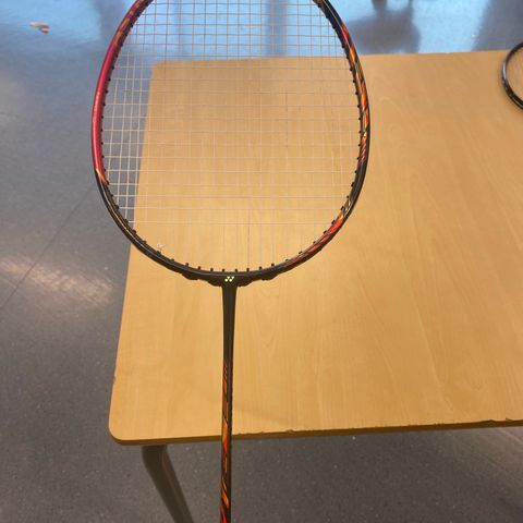 Yonex astrox 99 pro