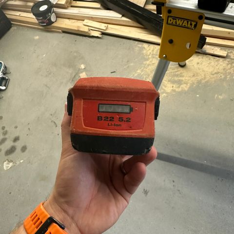 Hilti B22 5.2A batteri m/ lader