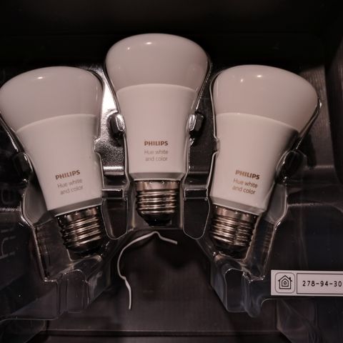 Philips Hue E27 - 3 pærer.