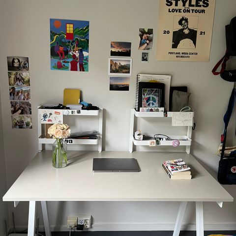 Stort Skrivebord - Beige og hvit, 120x70cm