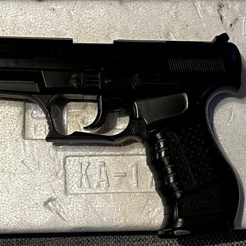 Walther p99 air soft gun