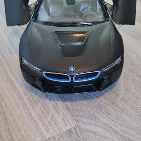 Radiostyrt bil BMW i8