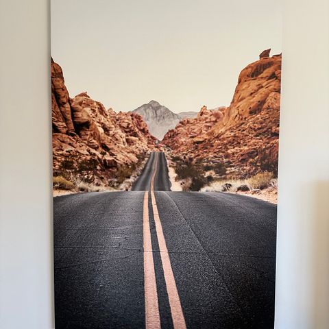 Lerretsbilde: Desert Road 100x150cm. Som nytt!