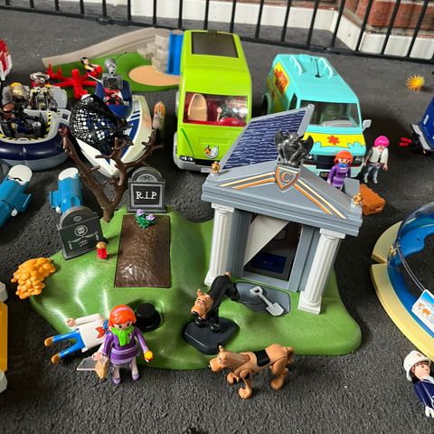 Playmobil, dyrepark , heste bil, politi bil, båter Go jit zu, dinosaur,