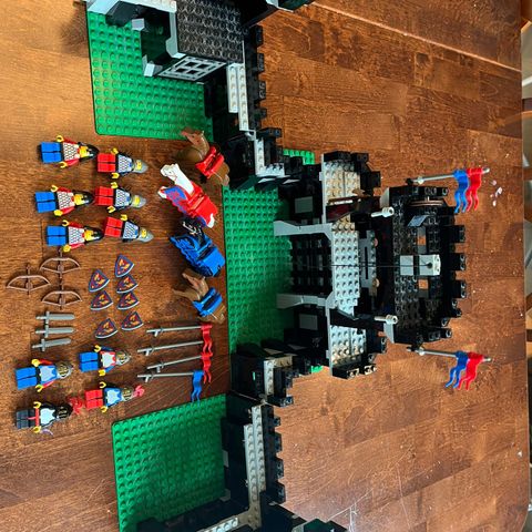 LEGO 6085 - Black Monarch's Castle