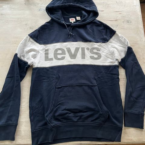 Levis gensere (str M)