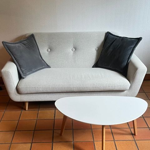 Ikea KLUBBFORS 2-seters sofa selges!