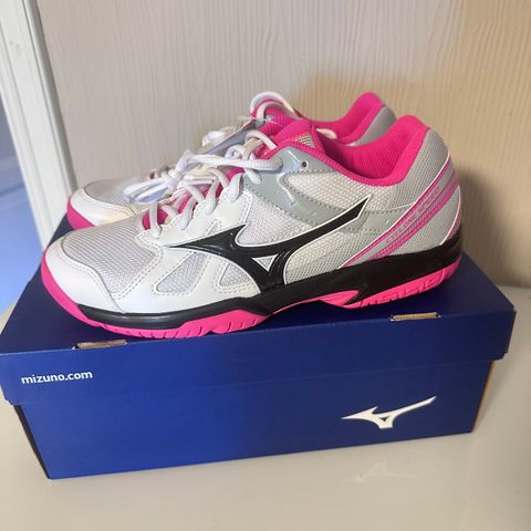 Mizuno Cyclone speed 40,5