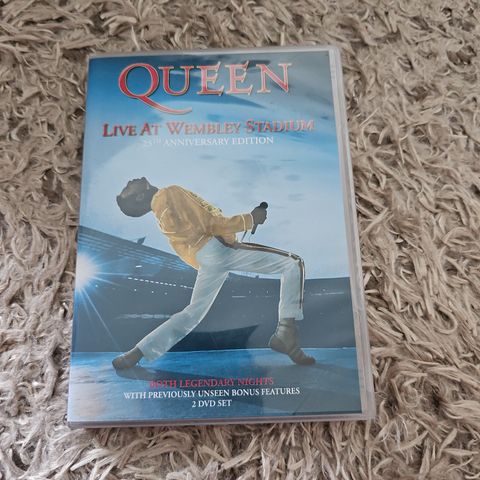 Queen Live at Wembley Stadium