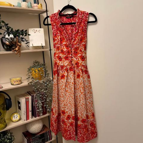 50-talls kjole fra Lindex 🦋