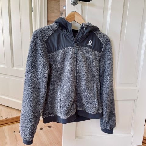 Jakke / Fleece fra Reebok 🩶 medium