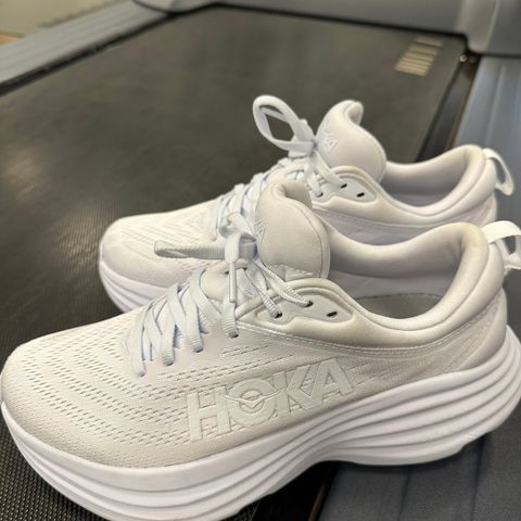 Hoka Bondi 8