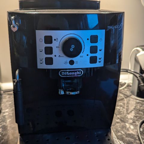 DeLonghi kaffemaskin MagnificaS