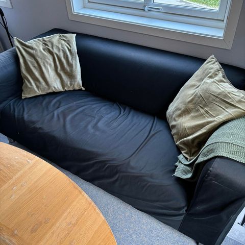 2-person sofa