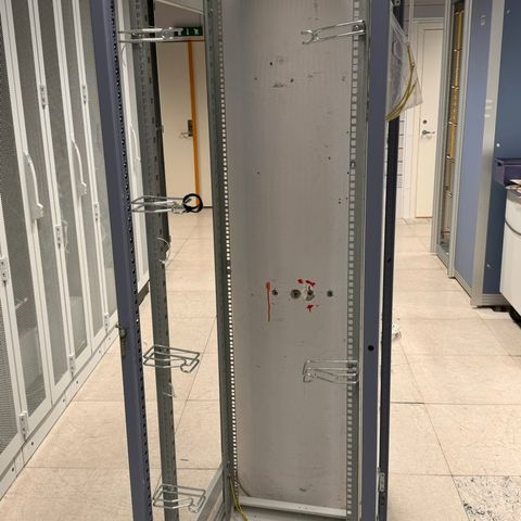 Rack 60x80 gis bort ved henting