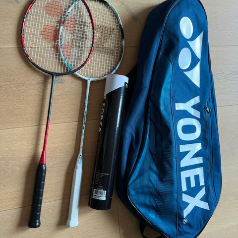 Yonex FZ Forza Badminton med bag, fjærball til salgs