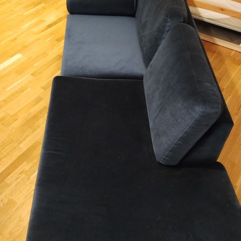 Hjellegjerde sofa