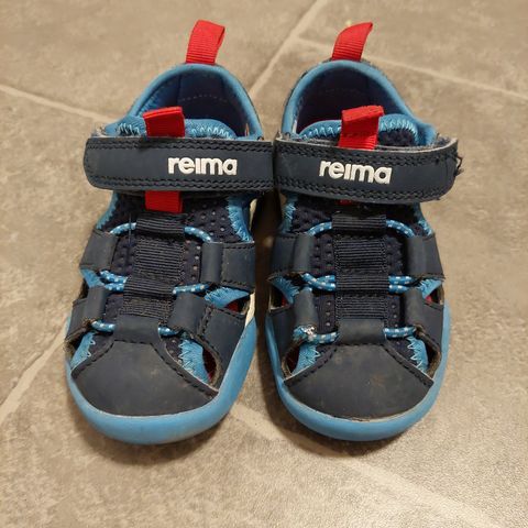 Reima sandaler 23