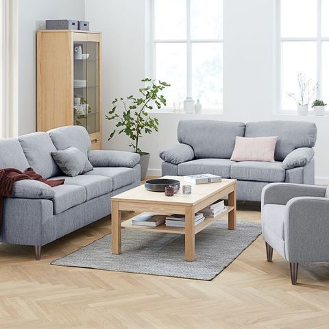Lys grå 3-seter sofa