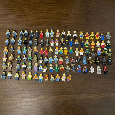 107 Lego minifigurer