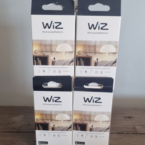 5 Wiz smart plug