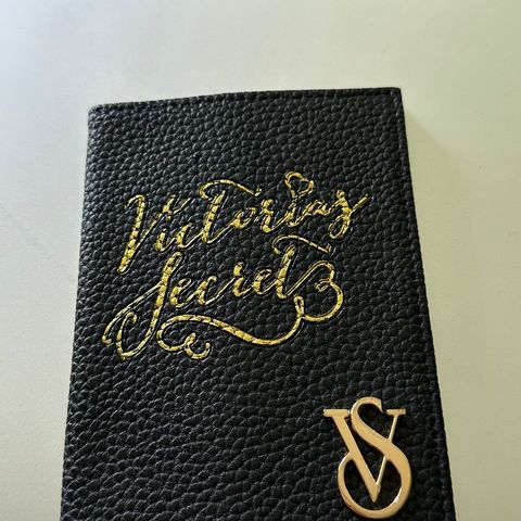 Victoria’s Secret passport holder