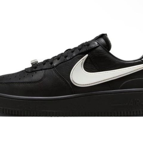 Nike Air Force 1 Low x AMBUSH - Black 45,5