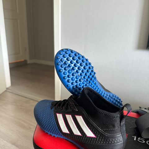 Adidas Ace Tango 17.3 TF Fotballsko Størrelse 41 1/3