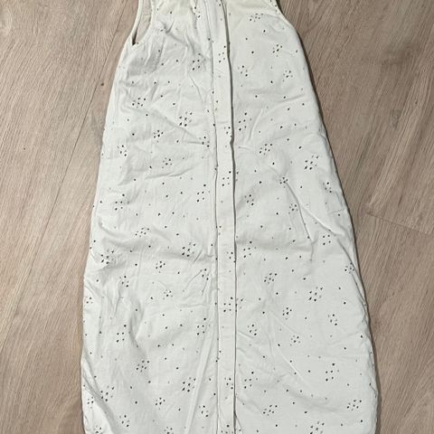 Voksi Sleepsack Grey star 6-18mnd Sovepose til baby