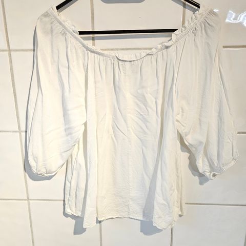 Bluse fra Gina Tricot