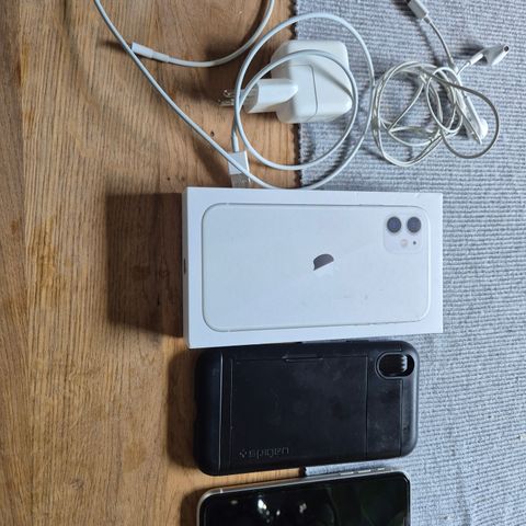 Svært pent og lite brukt iphone 11,128 gb