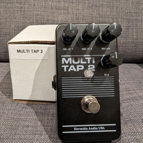 Multi Tap tape echo pedal