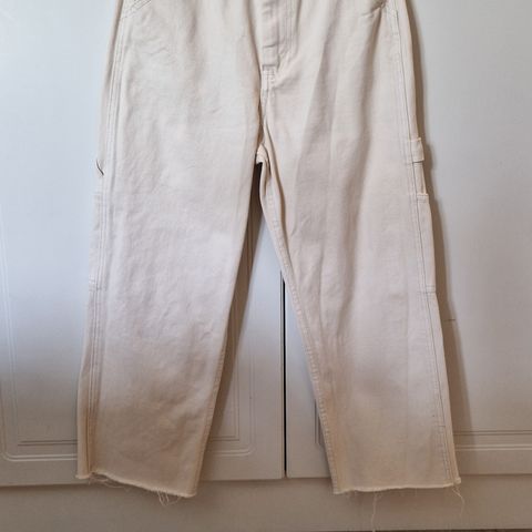 Carpenter pants fra Brandy Melville