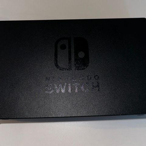 Nintendo Switch Dock. Original.