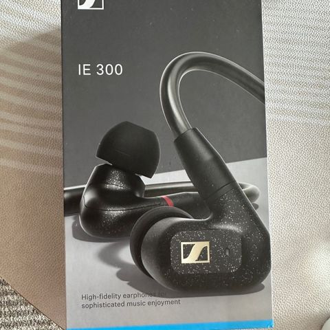 Sennheiser IE300 med Kbear 16 core 3.5mm