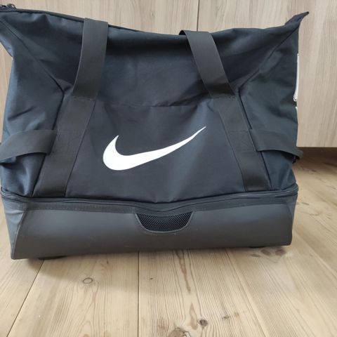 Nike Sportsbag Academy Team Hardcase Medium - Sort/Hvit