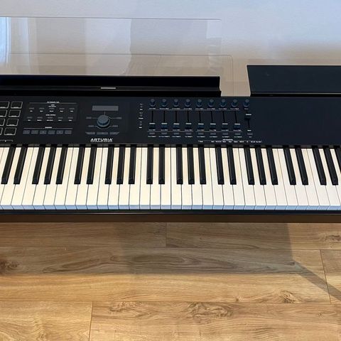 Arturia Keylab 88 MK2 Midi Keyboard byttes i Roland A-88 MK2 Midi Keyboard