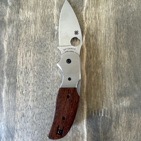 Spyderco Sage 4 Front Lock Ironwood CPM s30v