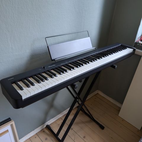 Elektrisk Piano med stativ og pedal (Casio CDP-S100)