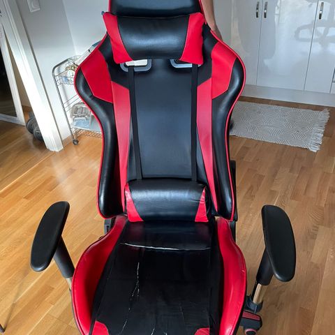 Nice gaming chair