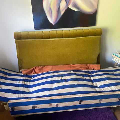 Retro Sofa Bed