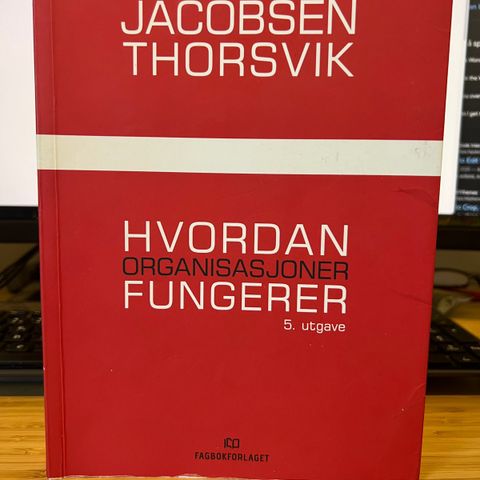 Hvordan organisasjoner fungerer, 5. utgave. Ingen merker i boken