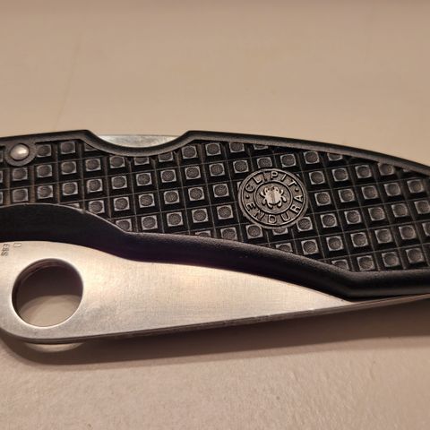 Kniv Spyderco