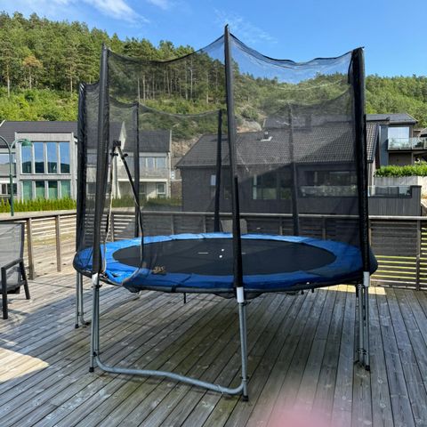 Trampoline 100kr