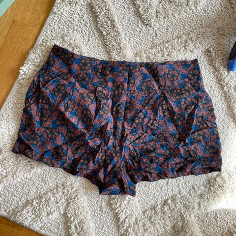 Blomstret shorts