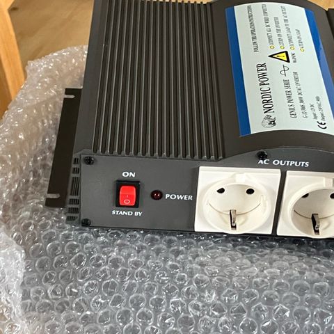 Ubrukt power Inverter 300. 12v - 230v.