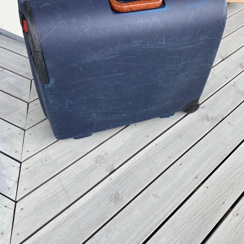 Koffert, Carlton