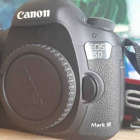 Canon 5D Mark III - Lite Brukt og Fremstår Som Nyt