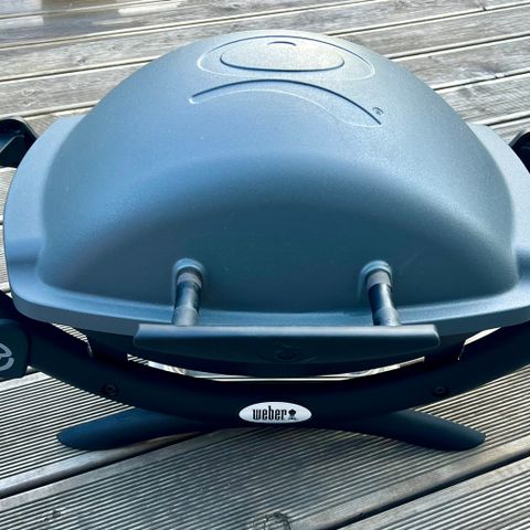 Pent brukt og nyvasket Weber Q1400 elektrisk grill